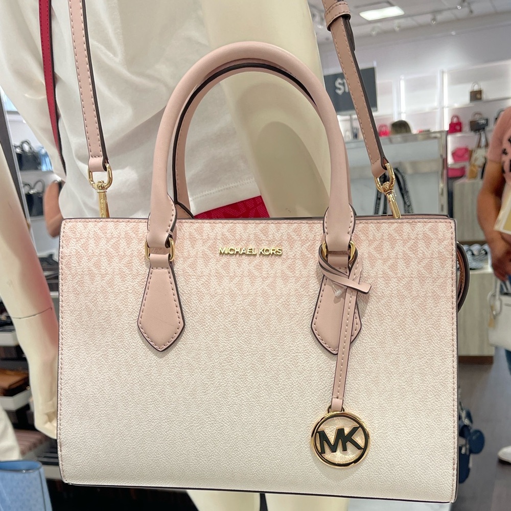 MICHAEL KORS Sheila Md Ombré Signature Logo Satchel Crossbody Bag
Powder Blush